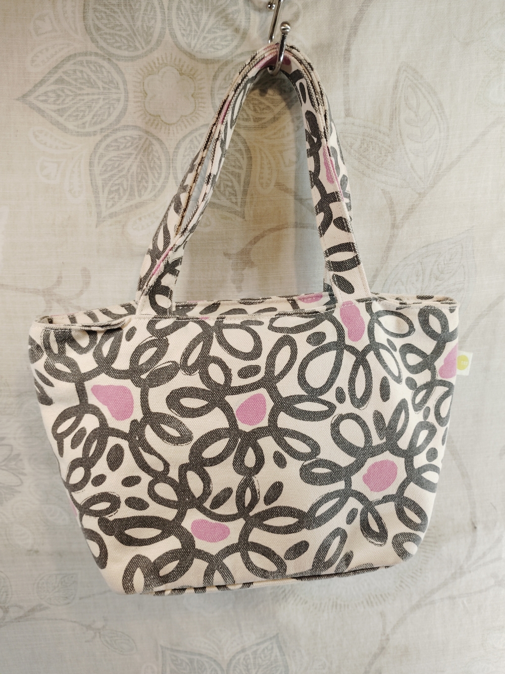 Donna Gorman Canvas Shoulder Tote Bag in White and Pink